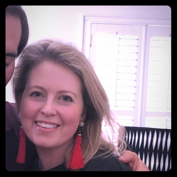 Meet your Posher, Elizabeth - Picture 1 of 1